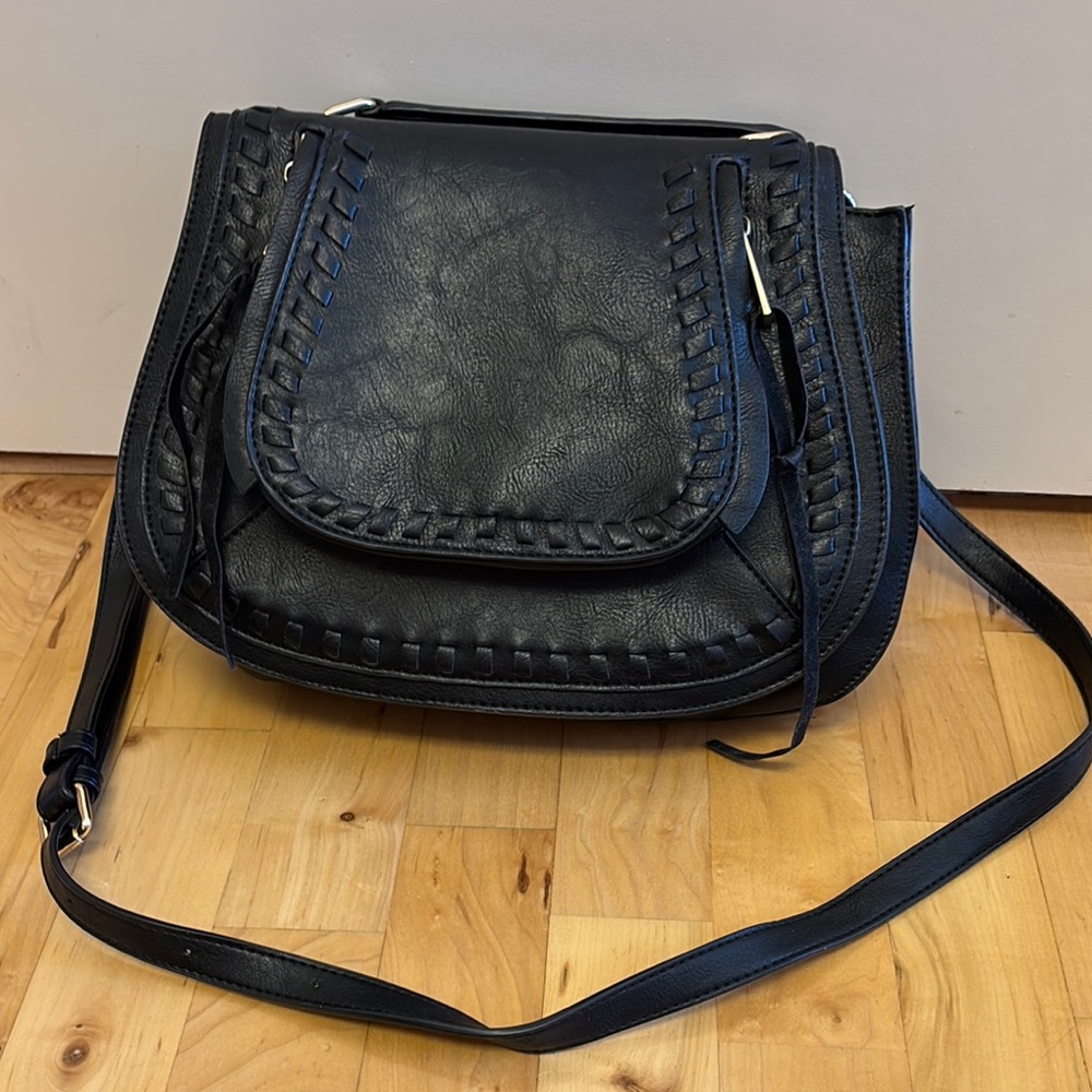 Women’s Crossbody